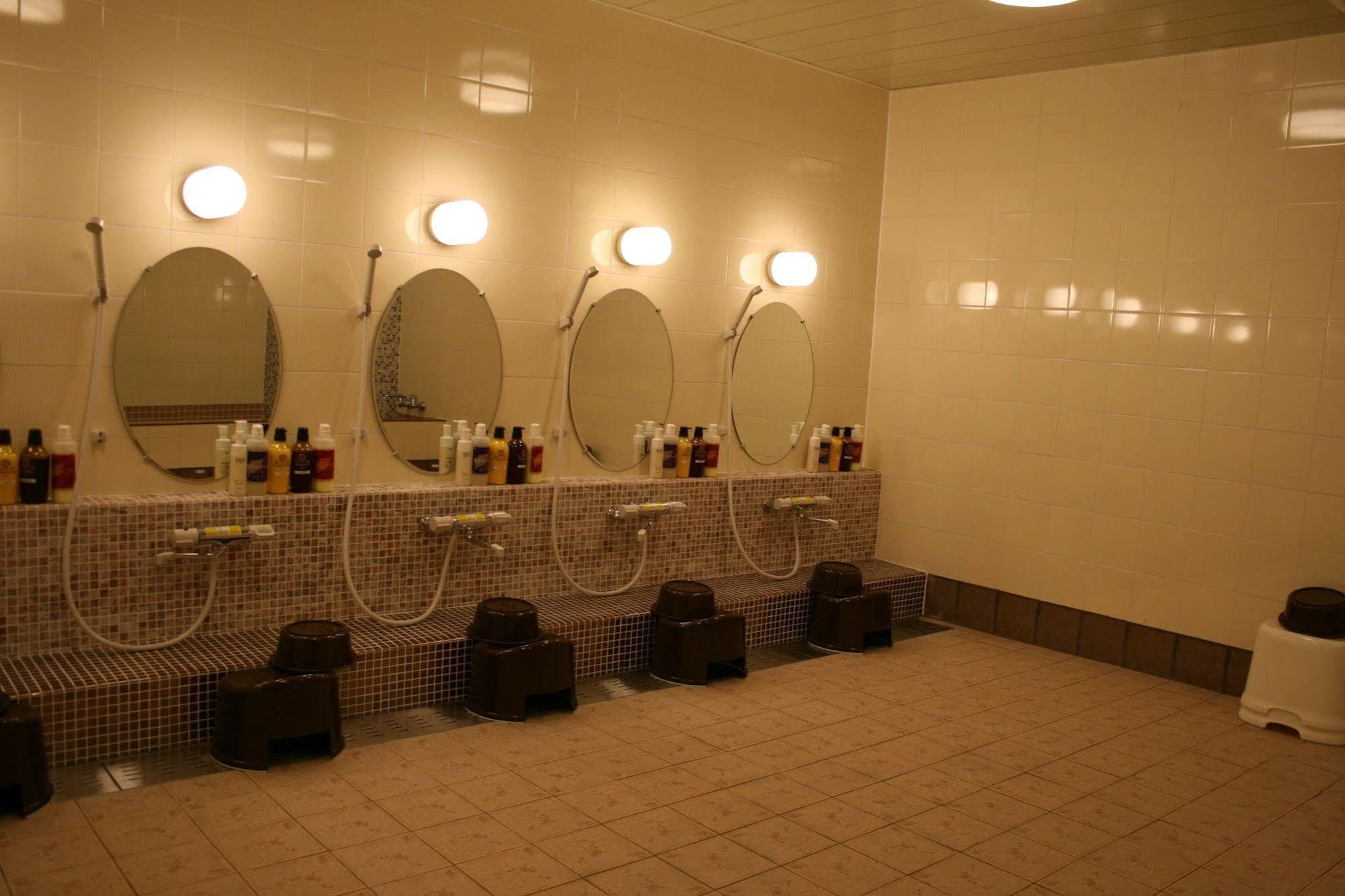 Hotel Crown Hills Kumamoto Ngoại thất bức ảnh